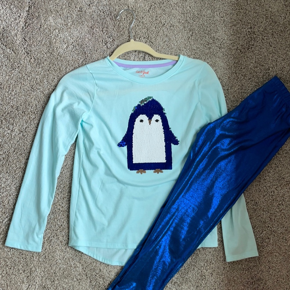 Cat & Jack flip sequin Penguin shirt and leggings